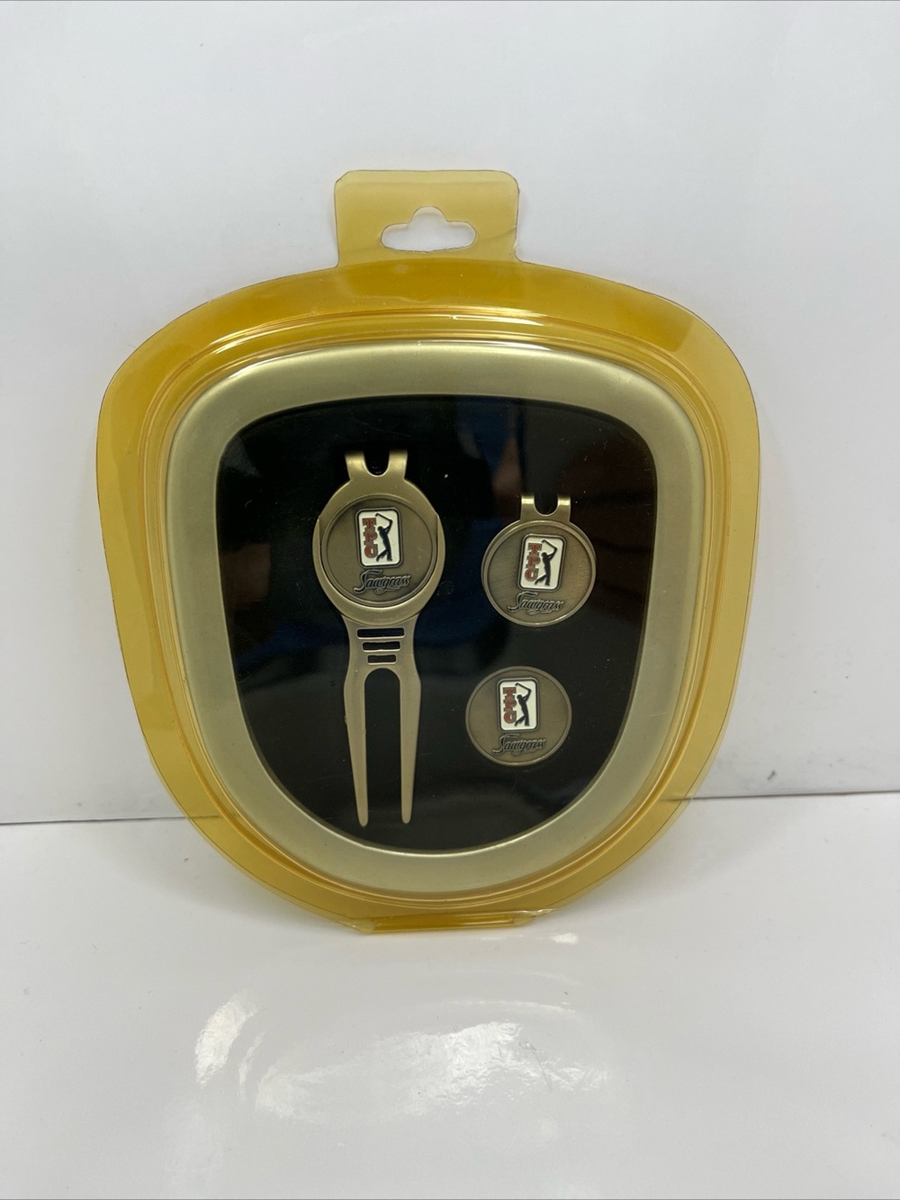 Savoy Gold Golf Divot Repair Tool and Ball Marker Set - Gold